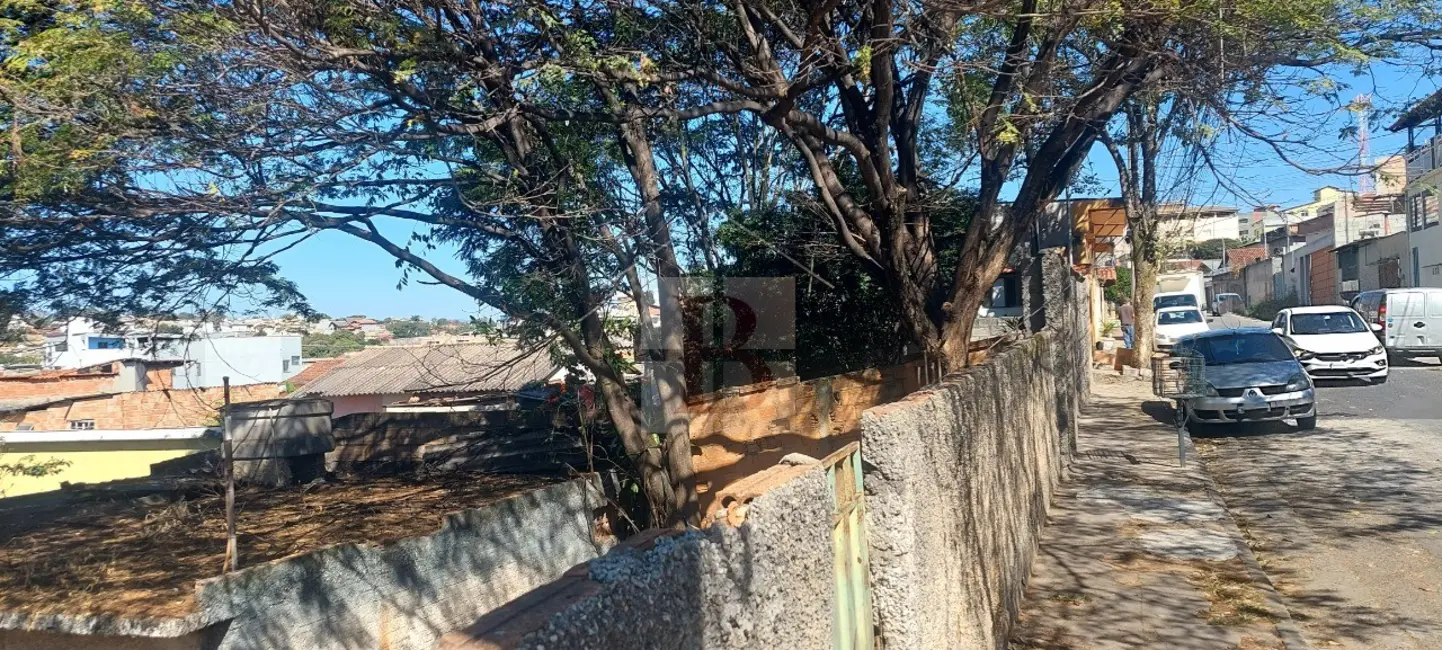 Foto 4 de Terreno / Lote à venda, 360m2 em Contagem - MG