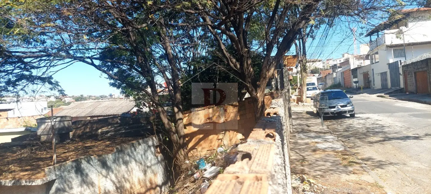 Foto 9 de Terreno / Lote à venda, 360m2 em Contagem - MG