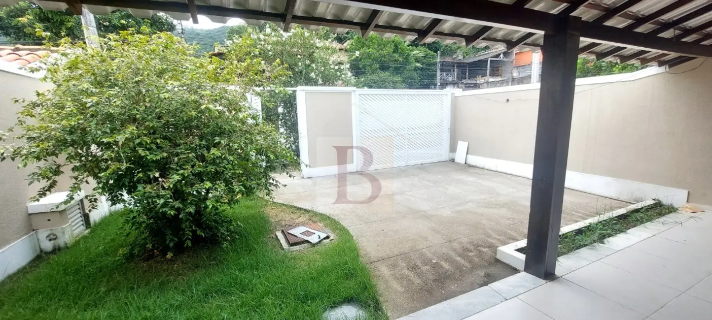 Foto 4 de Casa com 2 quartos à venda, 100m2 em Piratininga, Niteroi - RJ