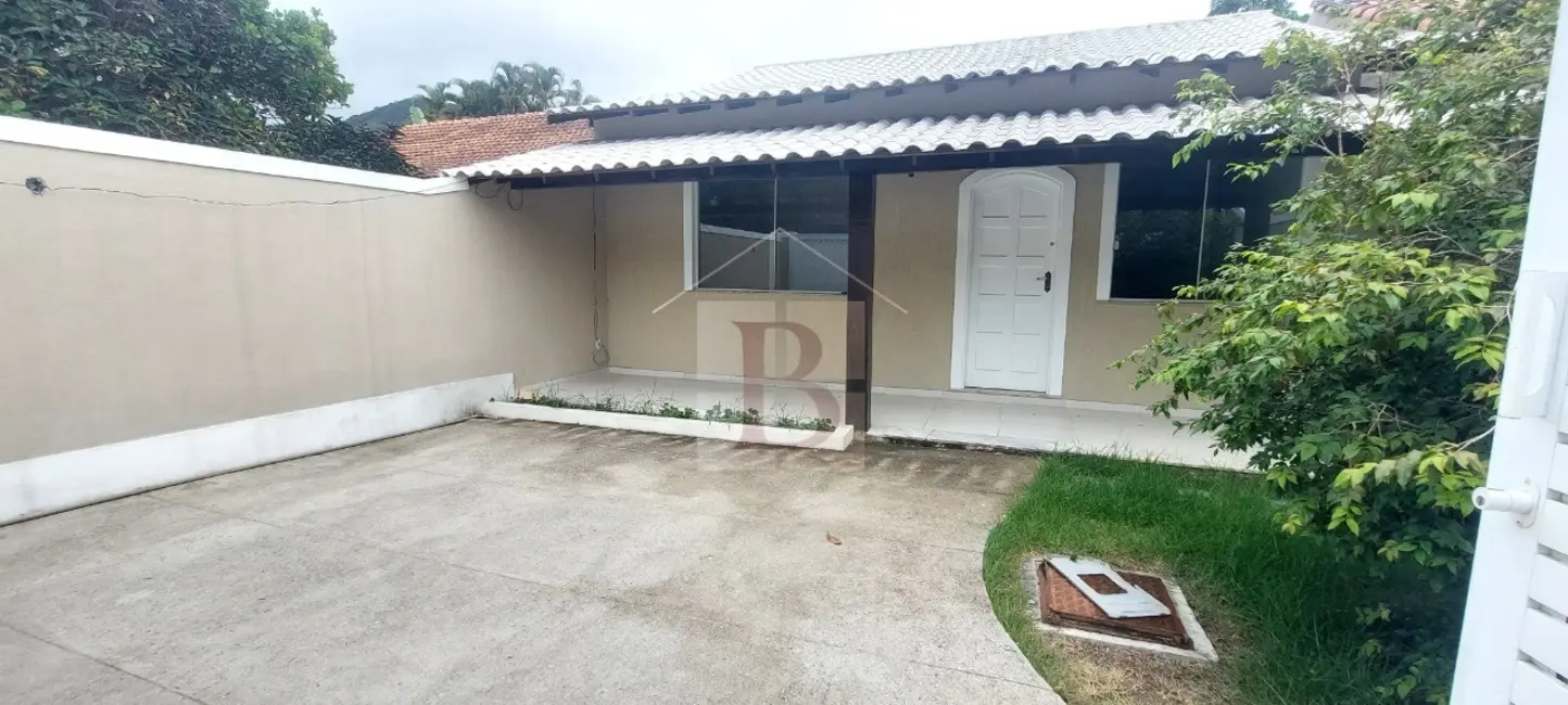 Foto 3 de Casa com 2 quartos à venda, 100m2 em Piratininga, Niteroi - RJ