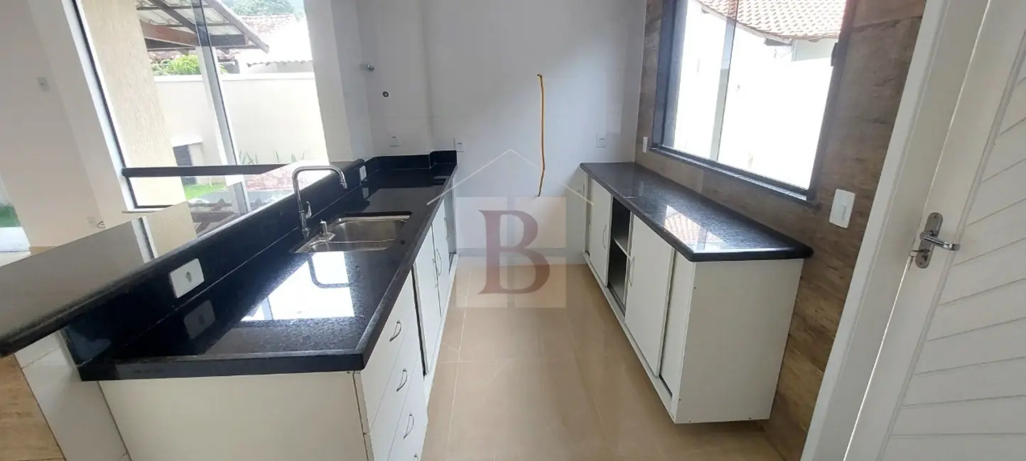 Foto 8 de Casa com 2 quartos à venda, 100m2 em Piratininga, Niteroi - RJ