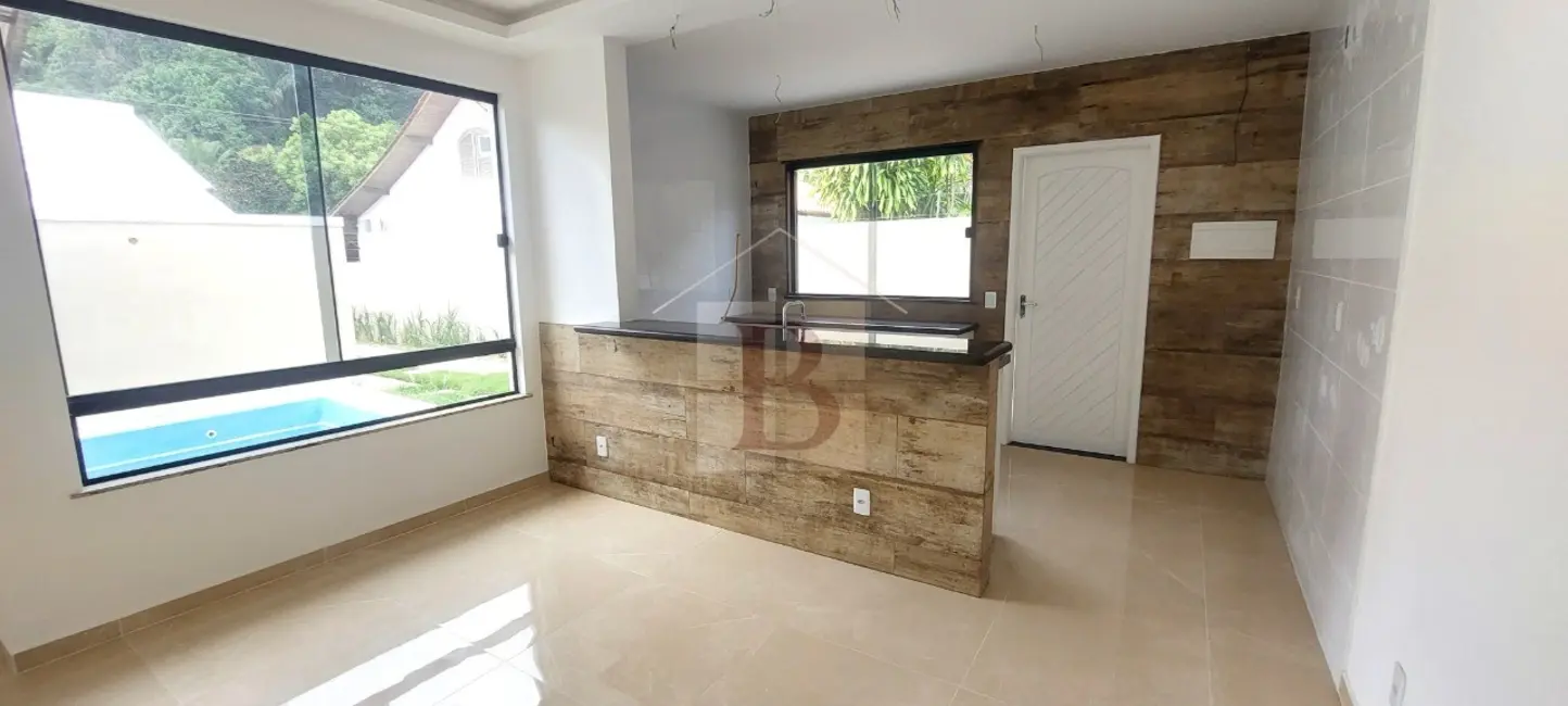 Foto 4 de Casa com 2 quartos à venda, 100m2 em Piratininga, Niteroi - RJ