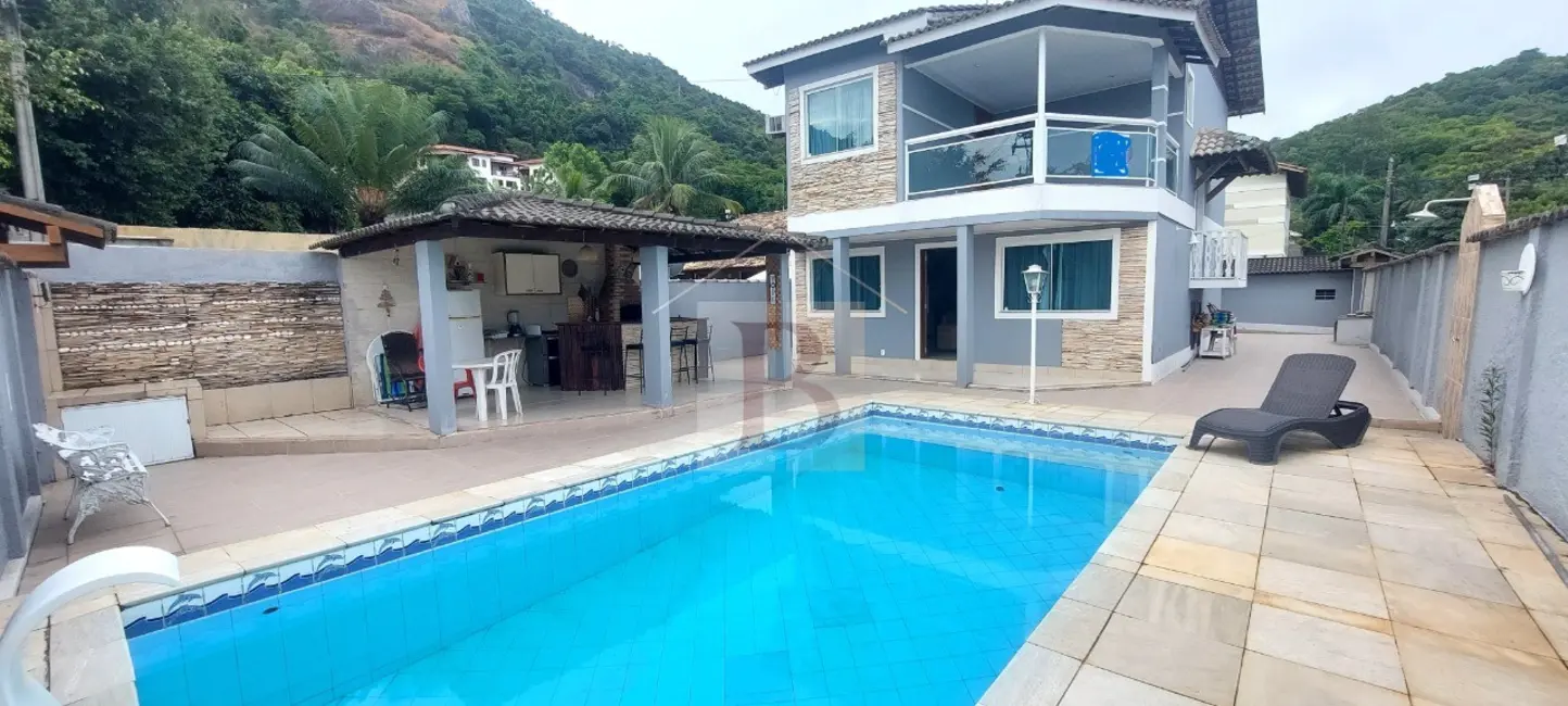 Foto 1 de Casa com 3 quartos à venda, 194m2 em Piratininga, Niteroi - RJ