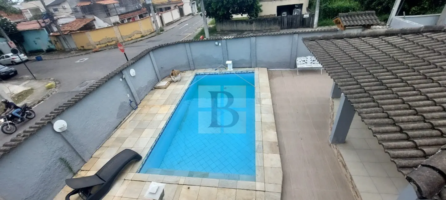 Foto 2 de Casa com 3 quartos à venda, 194m2 em Piratininga, Niteroi - RJ