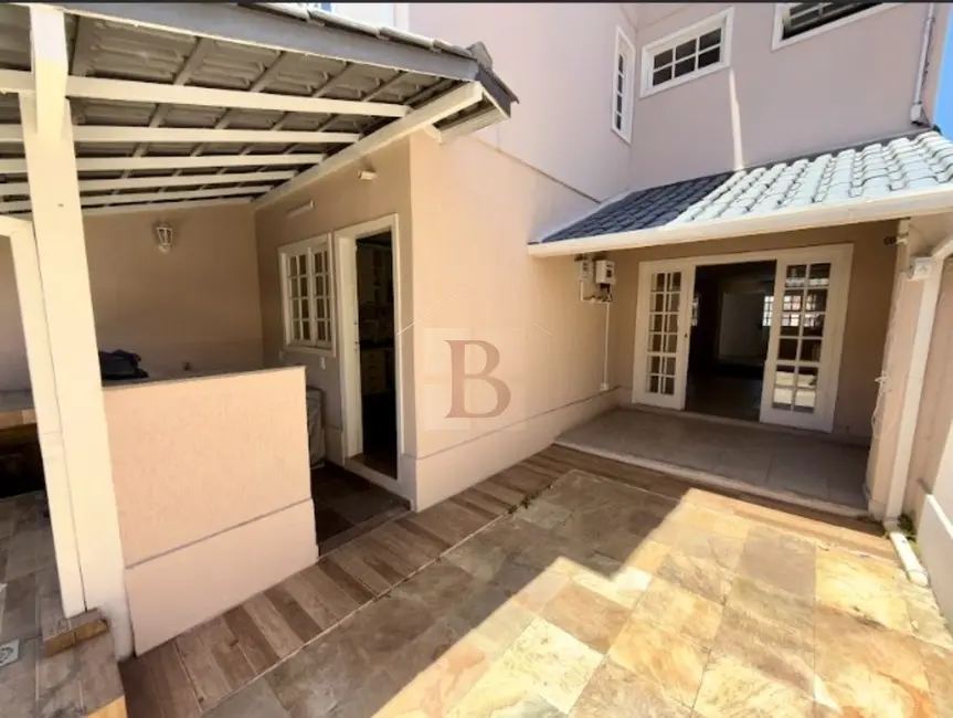 Foto 6 de Casa com 4 quartos à venda, 392m2 em Piratininga, Niteroi - RJ