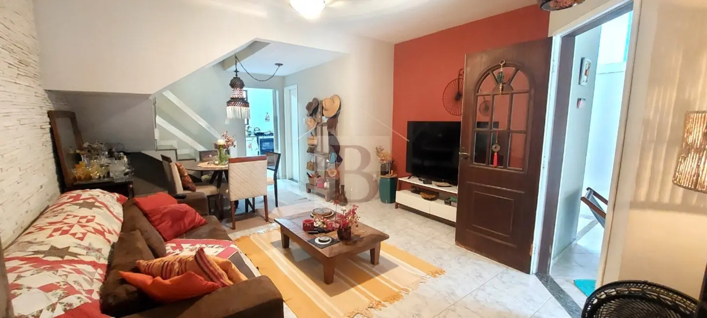 Foto 6 de Casa com 3 quartos à venda, 120m2 em Piratininga, Niteroi - RJ