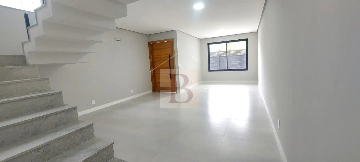 Foto 7 de Casa com 4 quartos à venda, 140m2 em Piratininga, Niteroi - RJ