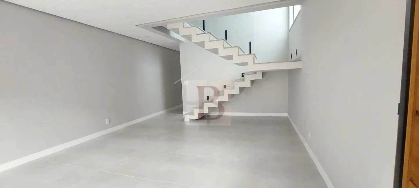 Foto 9 de Casa com 4 quartos à venda, 140m2 em Piratininga, Niteroi - RJ