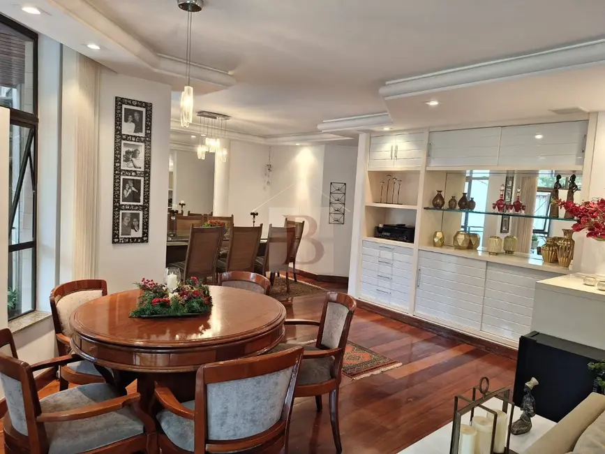 Foto 9 de Apartamento com 4 quartos à venda, 256m2 em Icaraí, Niteroi - RJ