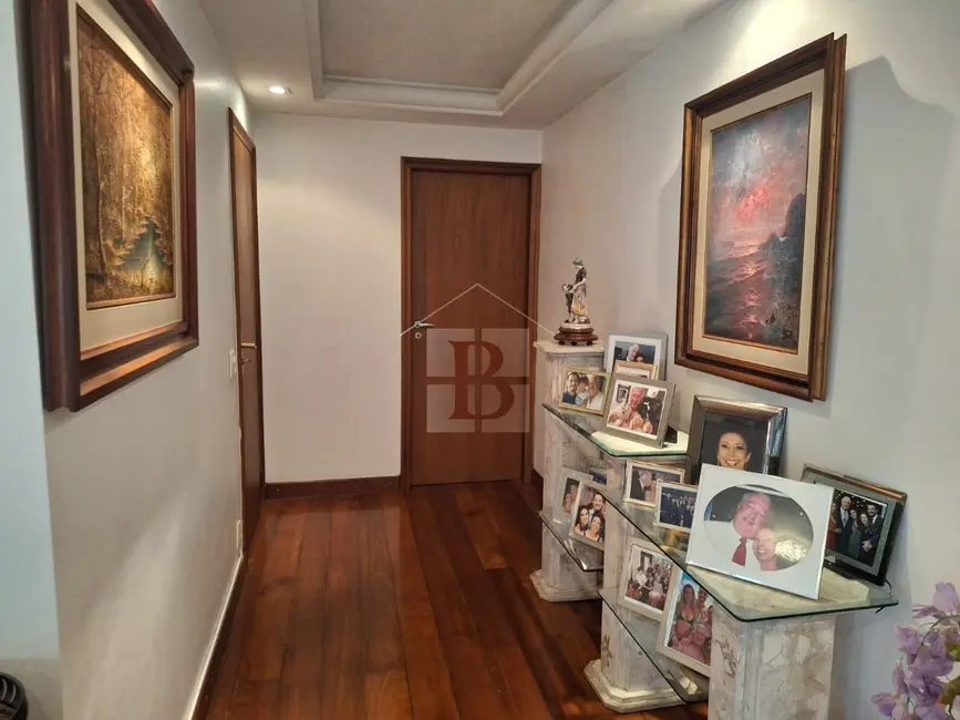 Foto 3 de Apartamento com 4 quartos à venda, 256m2 em Icaraí, Niteroi - RJ