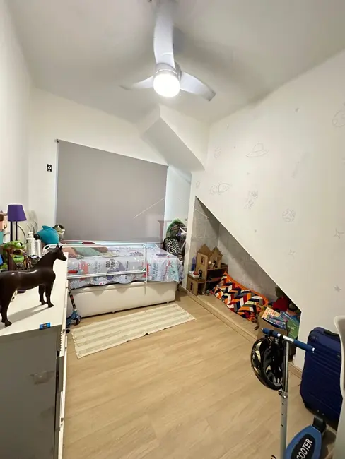 Casa com 4 quartos à venda, 289m2 em Santa Rosa, Niteroi - RJ - imagem 5 Foto 5 de Casa com 4 quartos à venda, 289m2 em Santa Rosa, Niteroi - RJ