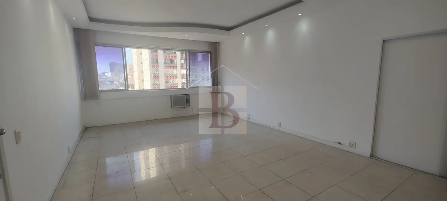 Apartamento com 3 quartos à venda, 132m2 em Laranjeiras, Rio De Janeiro - RJ - imagem 7 Foto 7 de Apartamento com 3 quartos à venda, 132m2 em Laranjeiras, Rio De Janeiro - RJ