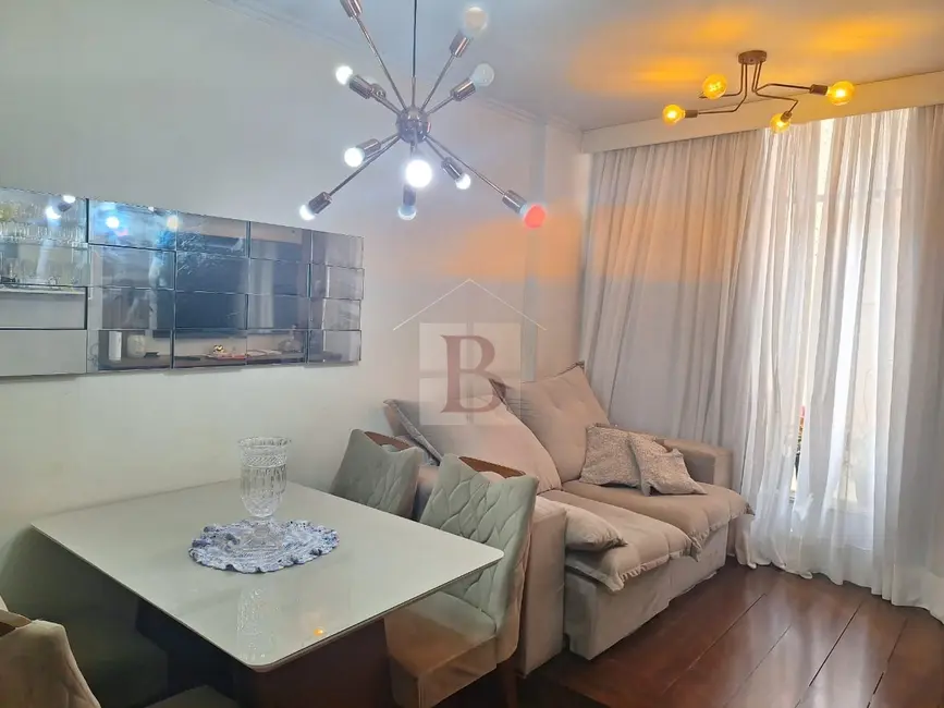 Apartamento com 2 quartos à venda, 70m2 em Icaraí, Niteroi - RJ - imagem 2 Foto 2 de Apartamento com 2 quartos à venda, 70m2 em Icaraí, Niteroi - RJ