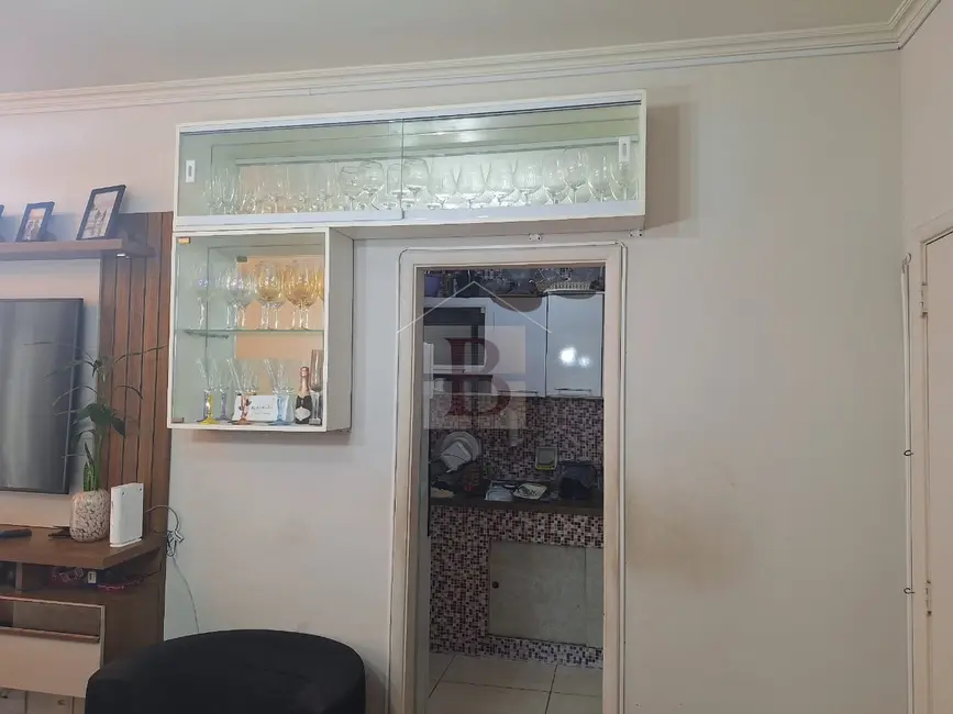 Apartamento com 2 quartos à venda, 70m2 em Icaraí, Niteroi - RJ - imagem 4 Foto 4 de Apartamento com 2 quartos à venda, 70m2 em Icaraí, Niteroi - RJ