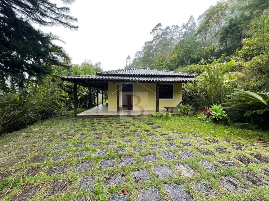 Sítio / Rancho com 2 quartos à venda, 22000m2 em Lumiar, Nova Friburgo - RJ - imagem 1 Foto 1 de Sítio / Rancho com 2 quartos à venda, 22000m2 em Lumiar, Nova Friburgo - RJ