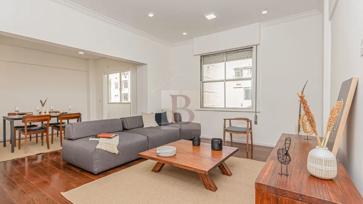 Apartamento com 2 quartos à venda, 139m2 em Copacabana, Rio De Janeiro - RJ - imagem 2 Foto 2 de Apartamento com 2 quartos à venda, 139m2 em Copacabana, Rio De Janeiro - RJ