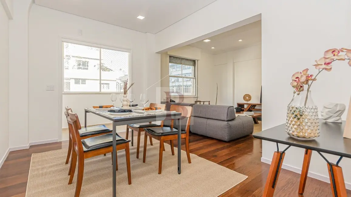 Apartamento com 2 quartos à venda, 139m2 em Copacabana, Rio De Janeiro - RJ - imagem 4 Foto 4 de Apartamento com 2 quartos à venda, 139m2 em Copacabana, Rio De Janeiro - RJ