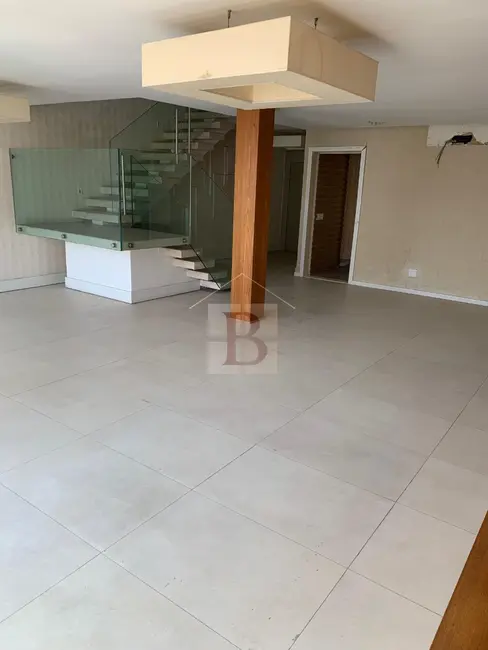 Foto 4 de Apartamento com 3 quartos à venda, 221m2 em Icaraí, Niteroi - RJ