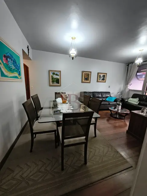 Apartamento com 2 quartos à venda, 93m2 em Icaraí, Niteroi - RJ - imagem 8 Foto 8 de Apartamento com 2 quartos à venda, 93m2 em Icaraí, Niteroi - RJ