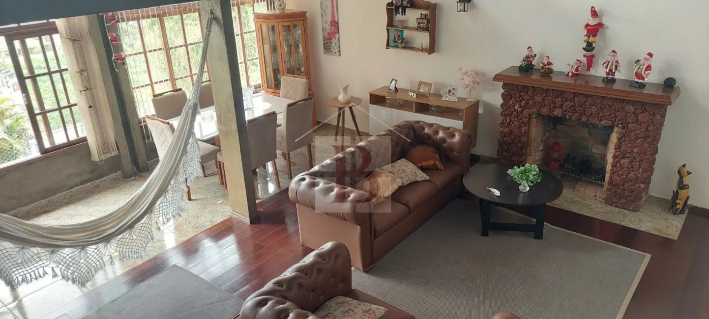 Foto 7 de Casa com 3 quartos à venda, 150m2 em Nova Friburgo - RJ