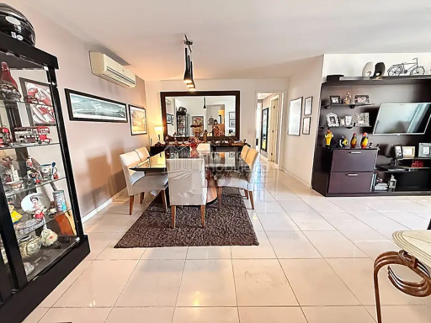 Foto 1 de Apartamento com 3 quartos à venda, 140m2 em Icaraí, Niteroi - RJ