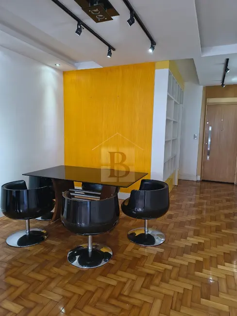 Apartamento com 3 quartos à venda, 123m2 em Icaraí, Niteroi - RJ - imagem 4 Foto 4 de Apartamento com 3 quartos à venda, 123m2 em Icaraí, Niteroi - RJ