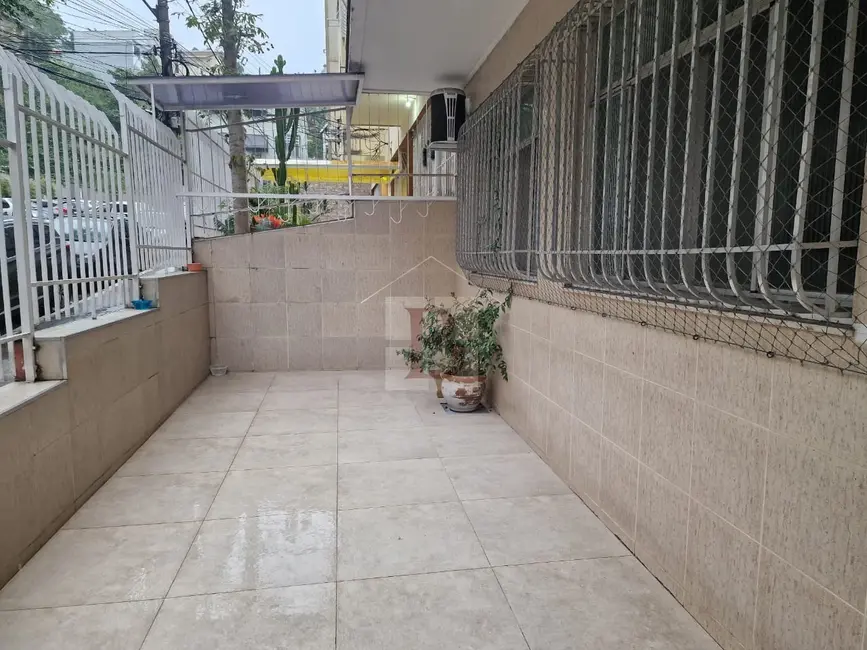 Apartamento com 2 quartos à venda, 65m2 em Centro, Niteroi - RJ - imagem 2 Foto 2 de Apartamento com 2 quartos à venda, 65m2 em Centro, Niteroi - RJ