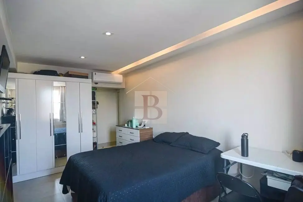 Foto 9 de Apartamento com 3 quartos à venda, 230000m2 em Icaraí, Niteroi - RJ