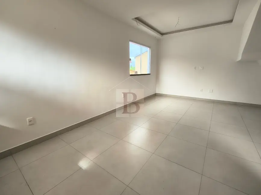 Casa de Condomínio com 3 quartos à venda, 170m2 em Barroco (Itaipuaçu), Marica - RJ - imagem 3 Foto 3 de Casa de Condomínio com 3 quartos à venda, 170m2 em Barroco (Itaipuaçu), Marica - RJ