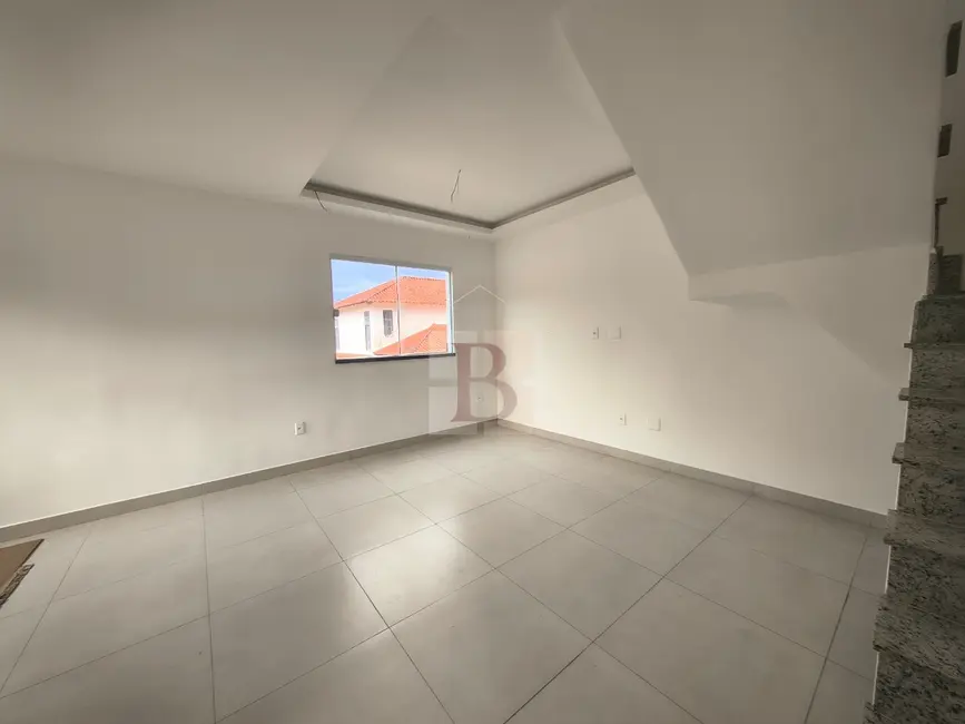 Casa de Condomínio com 3 quartos à venda, 170m2 em Barroco (Itaipuaçu), Marica - RJ - imagem 7 Foto 7 de Casa de Condomínio com 3 quartos à venda, 170m2 em Barroco (Itaipuaçu), Marica - RJ