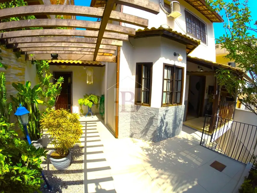 Foto 3 de Casa com 3 quartos à venda, 140m2 em Niteroi - RJ