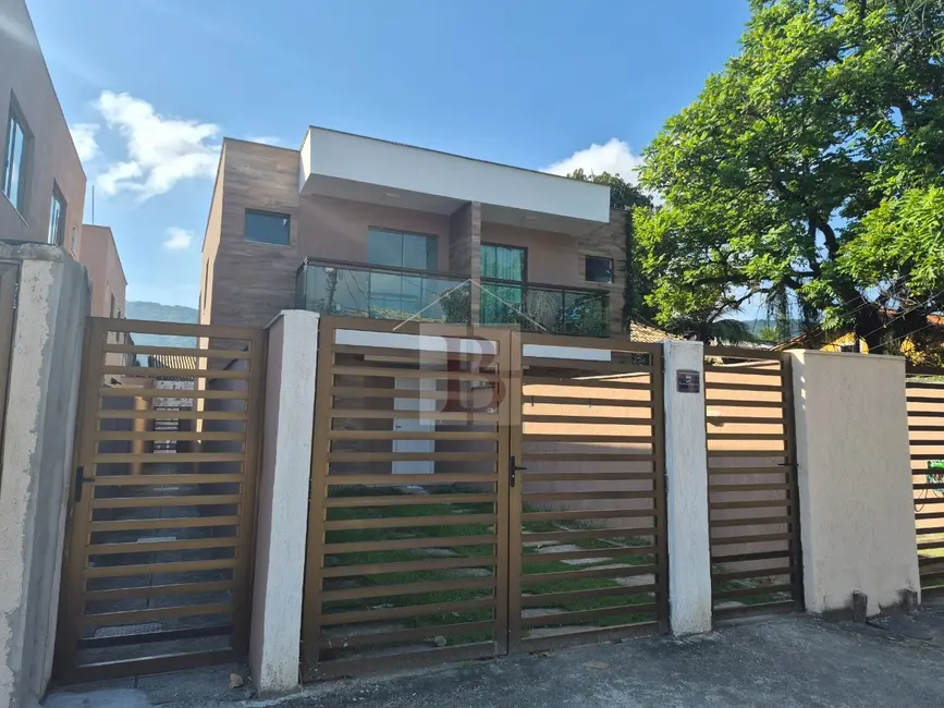 Foto 2 de Casa com 3 quartos à venda, 130m2 em Itaipu, Niteroi - RJ