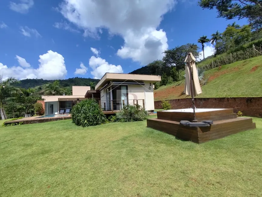 Foto 3 de Sítio / Rancho com 4 quartos à venda e para alugar, 340m2 em Centro, Moeda - MG