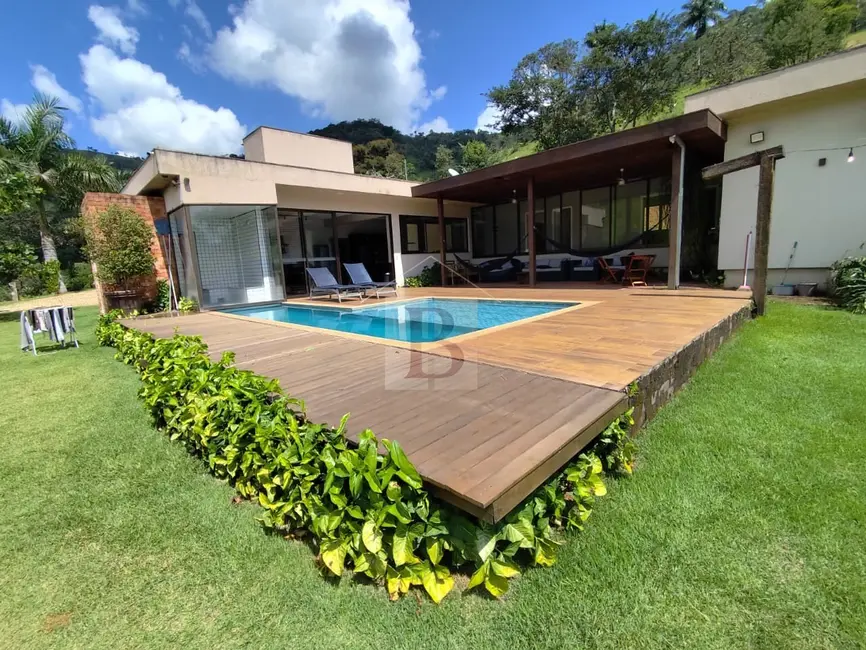 Foto 2 de Sítio / Rancho com 4 quartos à venda e para alugar, 340m2 em Centro, Moeda - MG