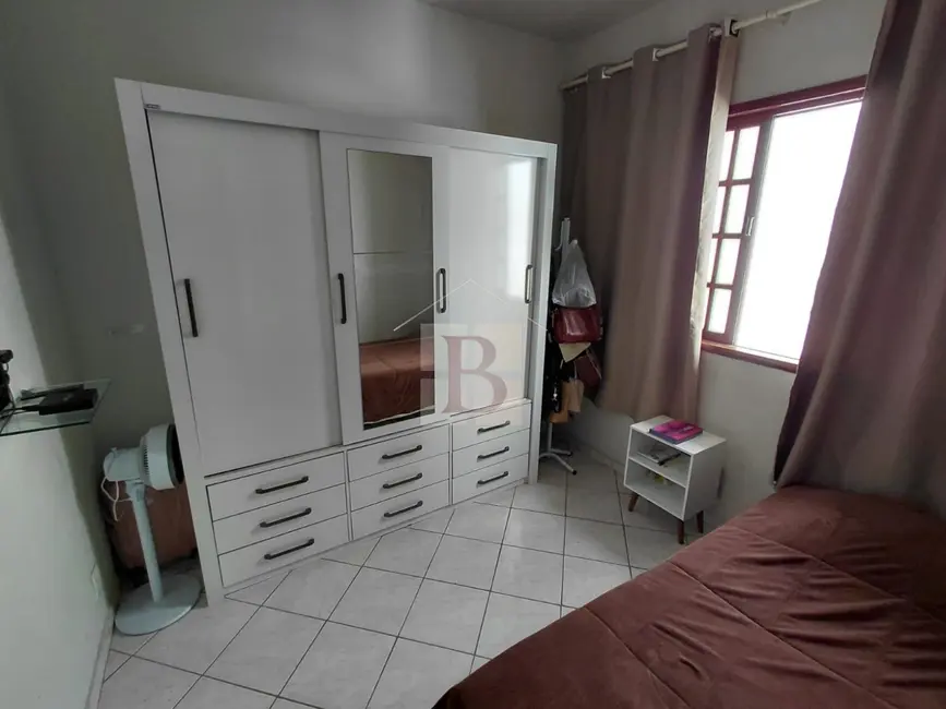 Foto 8 de Casa de Condomínio com 2 quartos à venda, 100m2 em Colubande, Sao Goncalo - RJ