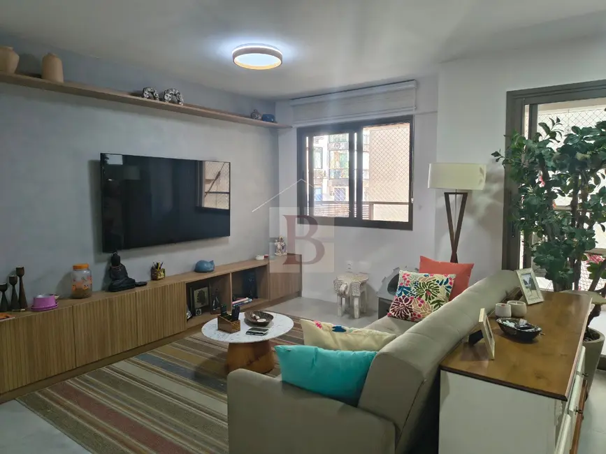 Apartamento com 3 quartos à venda, 95m2 em Icaraí, Niteroi - RJ - imagem 2 Foto 2 de Apartamento com 3 quartos à venda, 95m2 em Icaraí, Niteroi - RJ