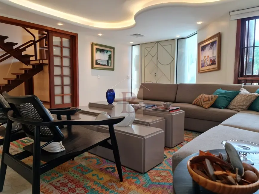 Foto 7 de Casa com 5 quartos à venda, 600m2 em Itacoatiara, Niteroi - RJ