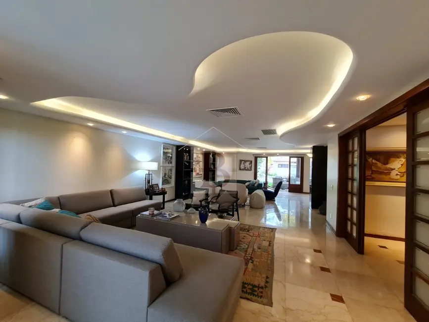 Foto 5 de Casa com 5 quartos à venda, 600m2 em Itacoatiara, Niteroi - RJ