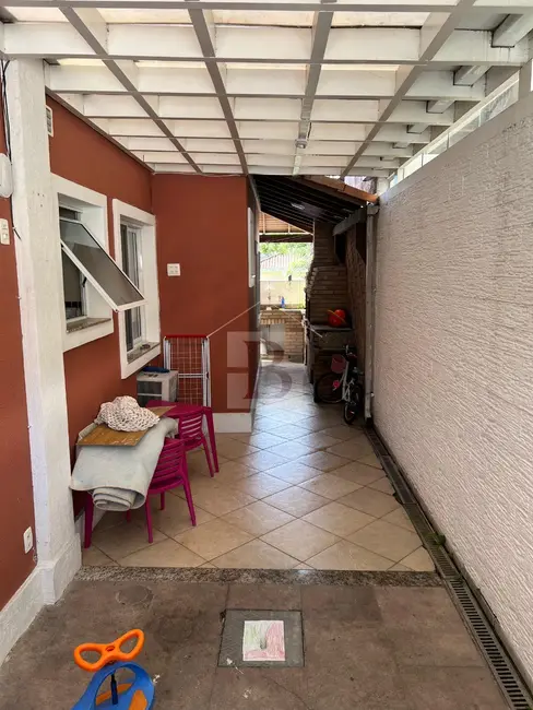 Casa de Condomínio com 3 quartos à venda, 150m2 em Icaraí, Niteroi - RJ - imagem 9 Foto 9 de Casa de Condomínio com 3 quartos à venda, 150m2 em Icaraí, Niteroi - RJ