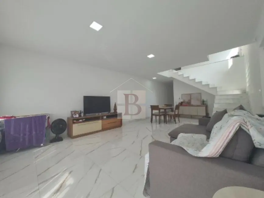 Foto 9 de Casa com 4 quartos à venda, 225m2 em Piratininga, Niteroi - RJ