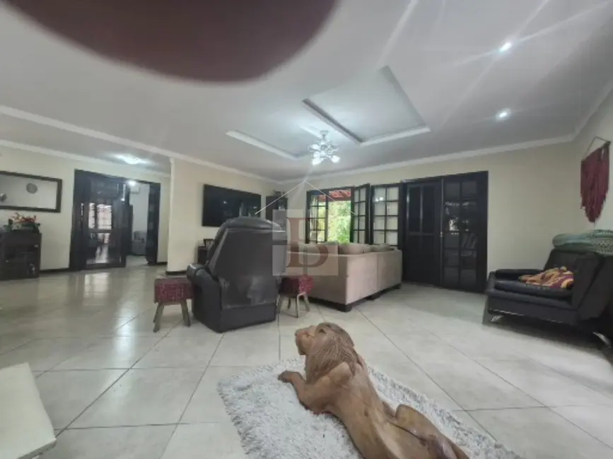 Casa de Condomínio com 4 quartos à venda, 385m2 em Colubande, Sao Goncalo - RJ - imagem 9 Foto 9 de Casa de Condomínio com 4 quartos à venda, 385m2 em Colubande, Sao Goncalo - RJ