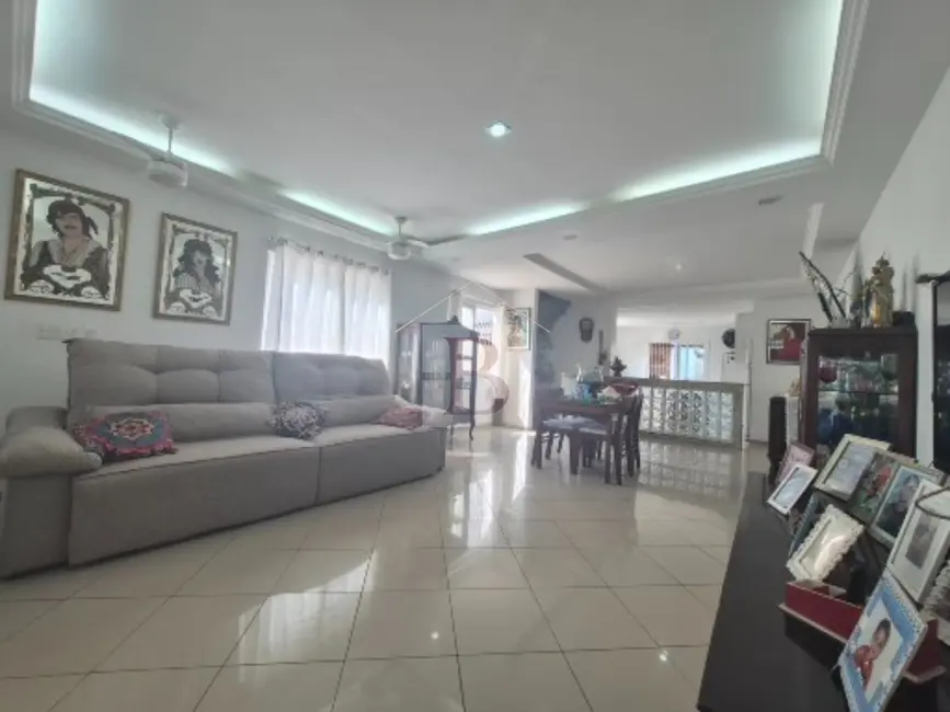 Foto 5 de Casa com 3 quartos à venda, 310m2 em Piratininga, Niteroi - RJ