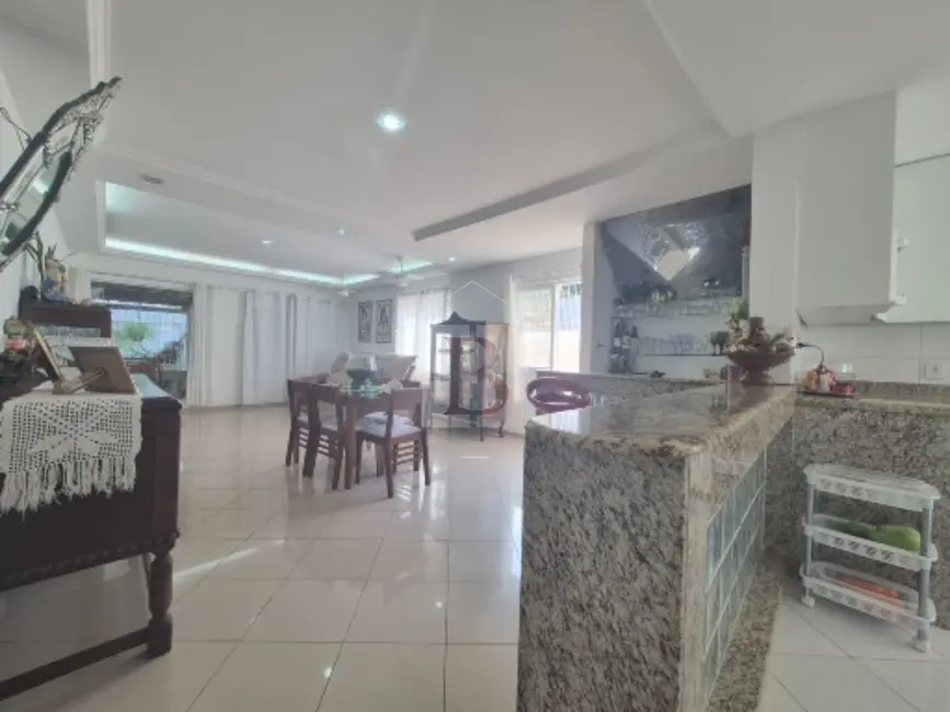 Foto 7 de Casa com 3 quartos à venda, 310m2 em Piratininga, Niteroi - RJ