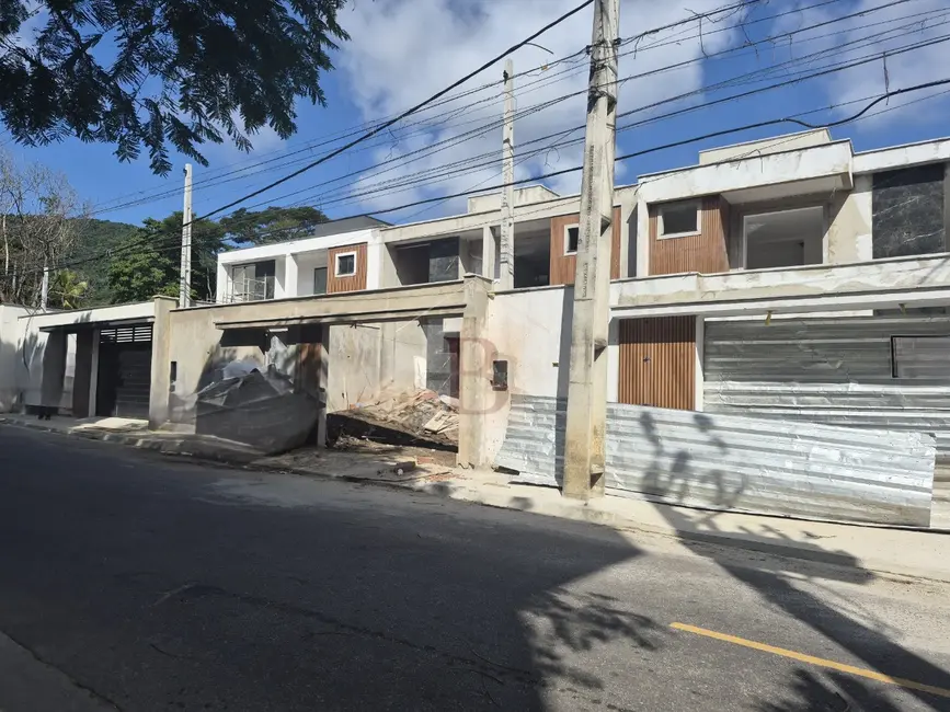 Foto 1 de Casa com 4 quartos à venda, 115m2 em Engenho do Mato, Niteroi - RJ