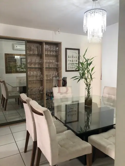 Apartamento com 2 quartos à venda, 92m2 em Icaraí, Niteroi - RJ - imagem 4 Foto 4 de Apartamento com 2 quartos à venda, 92m2 em Icaraí, Niteroi - RJ