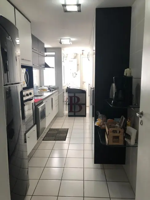 Apartamento com 2 quartos à venda, 92m2 em Icaraí, Niteroi - RJ - imagem 9 Foto 9 de Apartamento com 2 quartos à venda, 92m2 em Icaraí, Niteroi - RJ