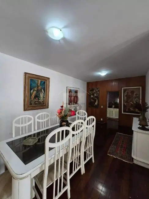 Apartamento com 4 quartos à venda, 250m2 em Icaraí, Niteroi - RJ - imagem 4 Foto 4 de Apartamento com 4 quartos à venda, 250m2 em Icaraí, Niteroi - RJ