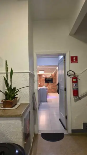 Apartamento com 3 quartos à venda, 240m2 em Copacabana, Rio De Janeiro - RJ - imagem 6 Foto 6 de Apartamento com 3 quartos à venda, 240m2 em Copacabana, Rio De Janeiro - RJ