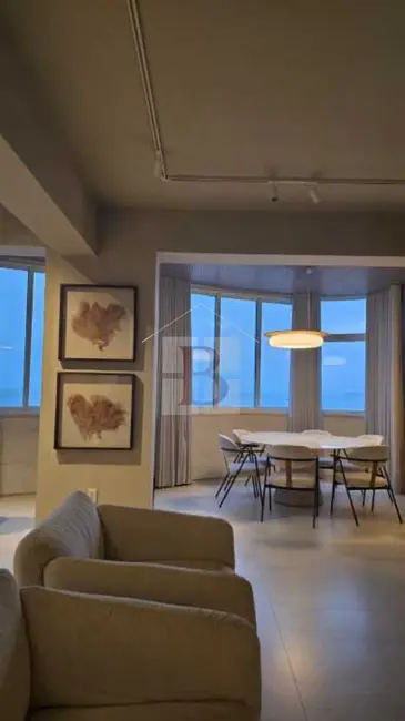 Apartamento com 3 quartos à venda, 240m2 em Copacabana, Rio De Janeiro - RJ - imagem 3 Foto 3 de Apartamento com 3 quartos à venda, 240m2 em Copacabana, Rio De Janeiro - RJ