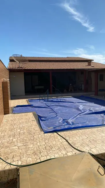 Foto 4 de Casa com 4 quartos à venda, 416m2 em Aruana - GO